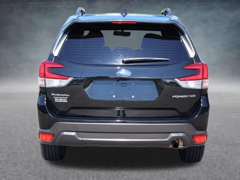 Certified 2024 Subaru Forester Premium AWD/4WD image 22