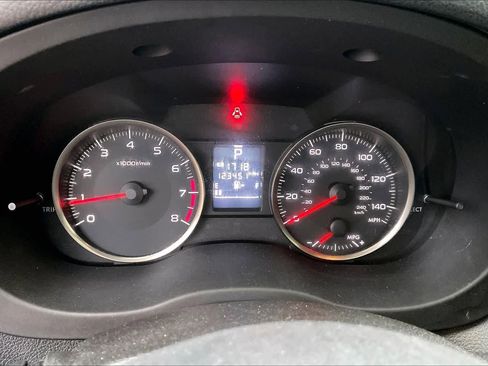 Used 2016 Subaru Crosstrek 2.0i Premium w/ Moonroof Package image 25