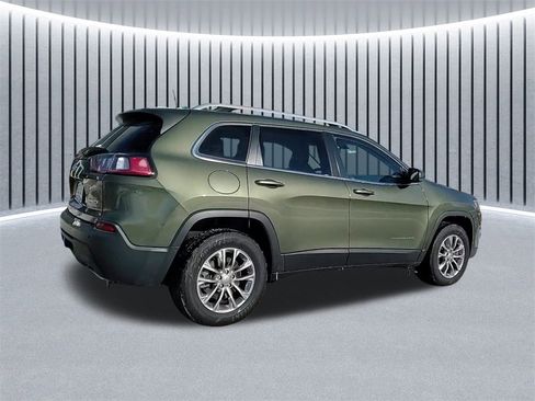 Used 2020 Jeep Cherokee Latitude Plus w/ Cold Weather Group image 6