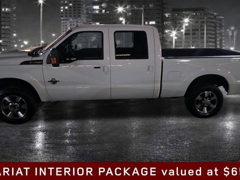 Used 2015 Ford F250 Lariat w/ Lariat Interior Package image 5