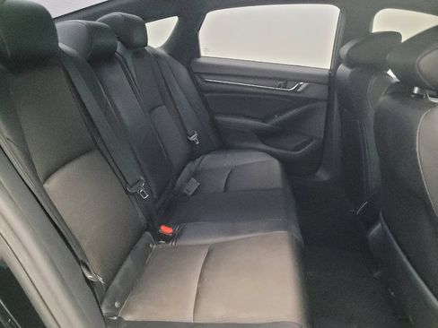 Used 2018 Honda Accord Sport image 19