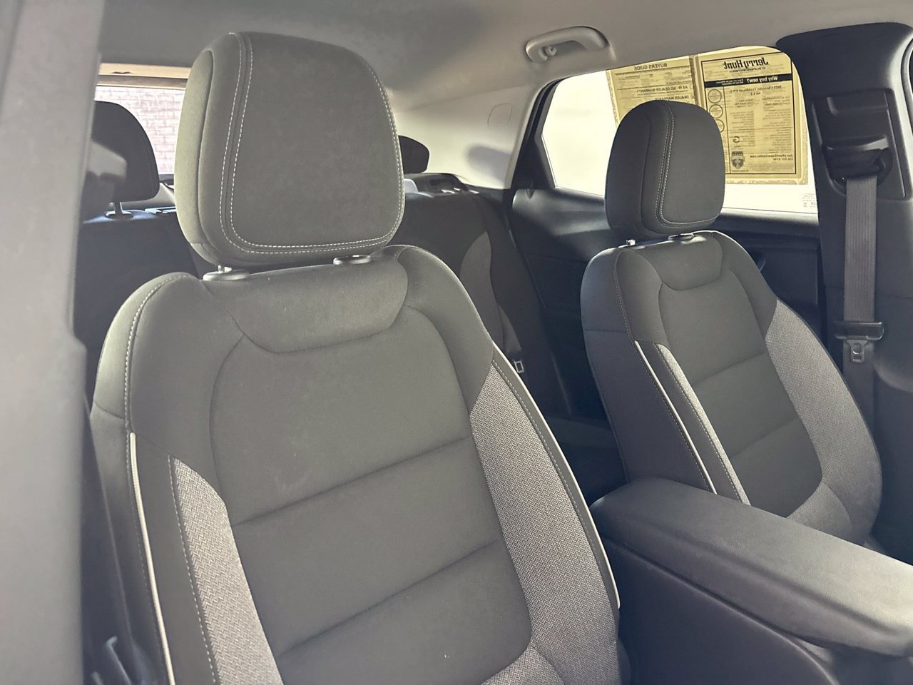Used 2025 Chevrolet TrailBlazer LT FWD image 28