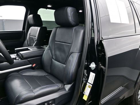 Used 2025 Toyota Sequoia Platinum image 13