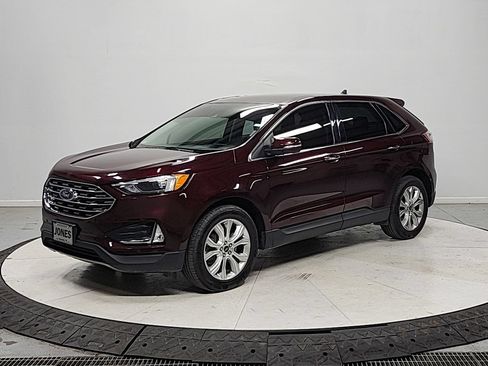 Used 2024 Ford Edge Titanium AWD/4WD image 3
