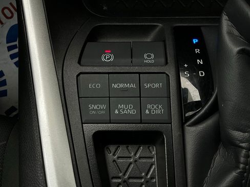 Used 2024 Toyota RAV4 XLE image 24