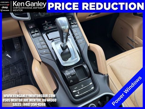 Used 2016 Porsche Cayenne AWD/4WD image 16