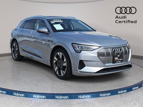Certified 2022 Audi e-tron Premium image 1