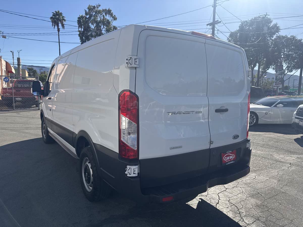 Used 2017 Ford Transit 250 130 Low Roof RWD image 6