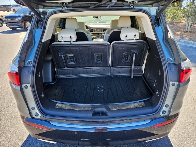 Used 2023 Buick Enclave Essence w/ Experience Buick Package AWD/4WD image 17