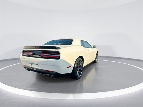 Used 2023 Dodge Challenger R/T w/ Blacktop Package image 8