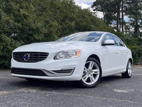 Used 2015 Volvo S60 T5 Premier FWD image 2