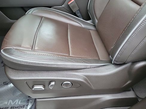 Used 2024 GMC Sierra 1500 Denali image 8