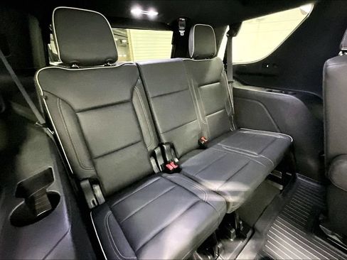 Used 2022 GMC Yukon SLT w/ SLT Luxury Package AWD/4WD image 33