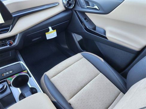 New 2026 Chevrolet Equinox ACTIV w/ Convenience Package III image 13