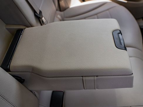 Used 2022 Mercedes-Benz GLC 300 image 42