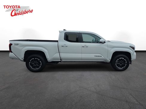 Used 2025 Toyota Tacoma TRD Sport RWD image 4