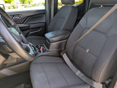 Used 2023 Chevrolet Colorado LT w/ LT Convenience Package II image 25