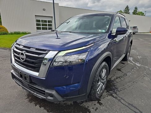 Used 2024 Nissan Pathfinder SV AWD/4WD image 11