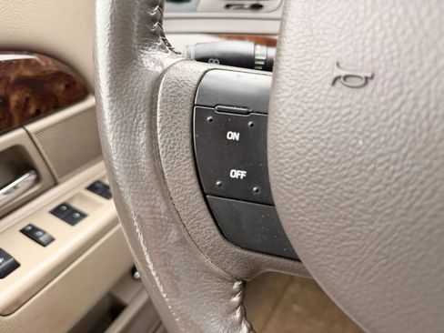 Used 2010 Mercury Grand Marquis LS image 32