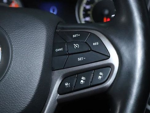 Certified 2021 Jeep Cherokee Limited image 25