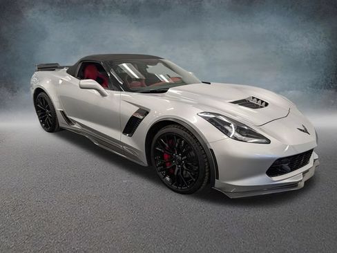 Used 2015 Chevrolet Corvette Z06 w/ 2LZ Preferred Equipment Group RWD image 3