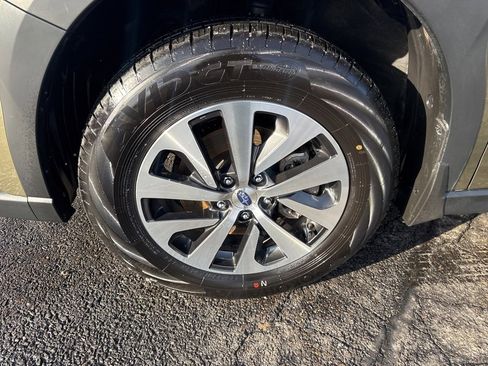 Used 2025 Subaru Outback Premium image 23