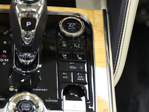 Used 2020 Bentley Flying Spur W12 w/ First Edition Specification image 53