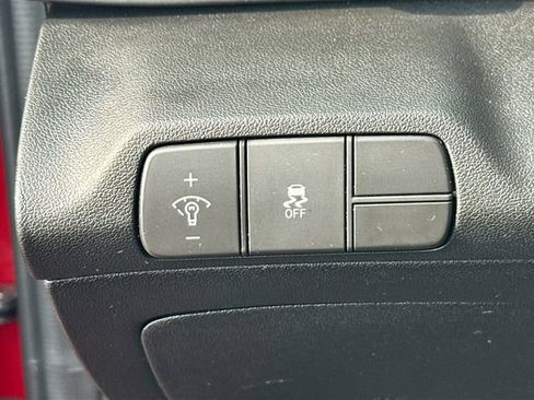 Used 2024 Hyundai Elantra SEL FWD image 13