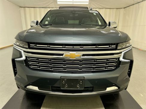 Used 2021 Chevrolet Tahoe Premier w/ Premium Package image 3