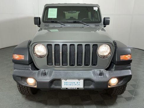 Used 2019 Jeep Wrangler Unlimited Sport image 3
