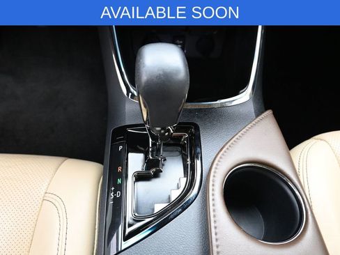 Used 2013 Toyota Avalon Limited FWD image 26