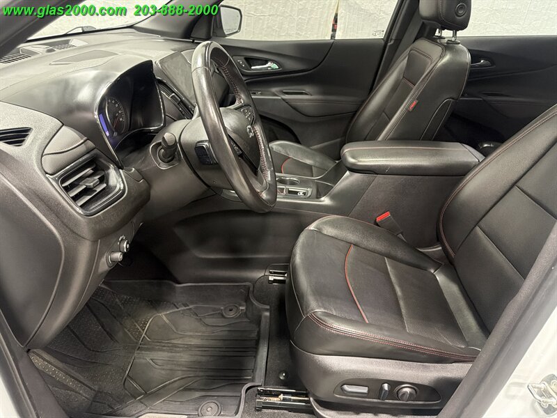 Used 2022 Chevrolet Equinox RS w/ RS Leather Package AWD/4WD image 23