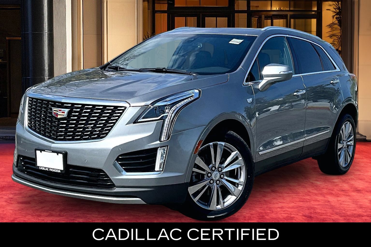 Certified 2024 Cadillac XT5 Premium Luxury FWD image 1
