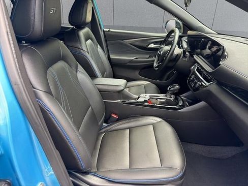 Used 2025 Buick Envista Sport Touring w/ Convenience I Package FWD image 15