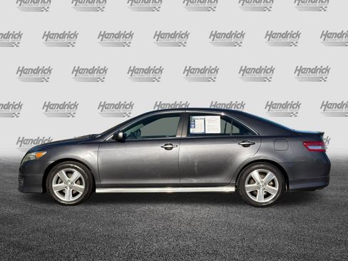 Used 2010 Toyota Camry SE image 8