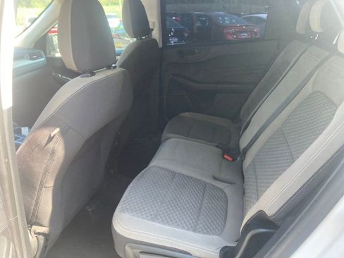 Used 2022 Ford Escape SE w/ Cold Weather Package image 29