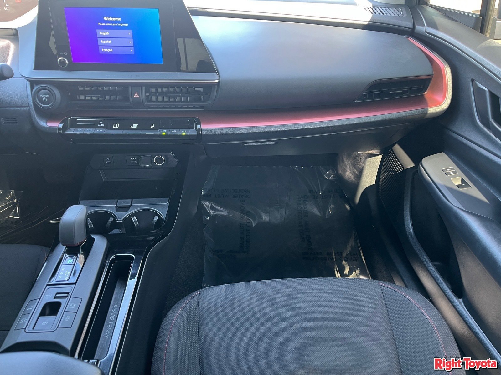 Certified 2025 Toyota Prius Plug-In Hybrid FWD image 19