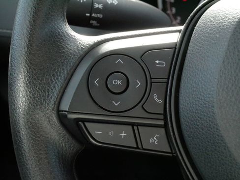 Used 2025 Toyota RAV4 XLE AWD/4WD image 26