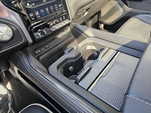 Used 2019 RAM 1500 Limited AWD/4WD image 28
