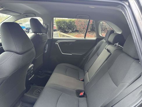 Certified 2022 Toyota RAV4 LE image 12
