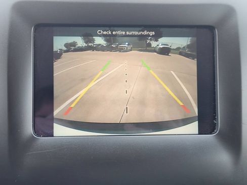 Used 2019 Jeep Cherokee Latitude w/ Popular Appearance Group FWD image 19
