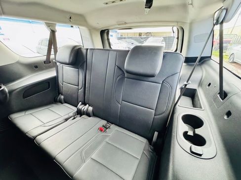 Used 2020 Chevrolet Suburban LT image 15