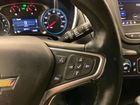 Used 2023 Chevrolet Equinox LT AWD/4WD image 12