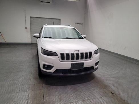 Used 2019 Jeep Cherokee Latitude w/ Popular Appearance Group AWD/4WD image 14