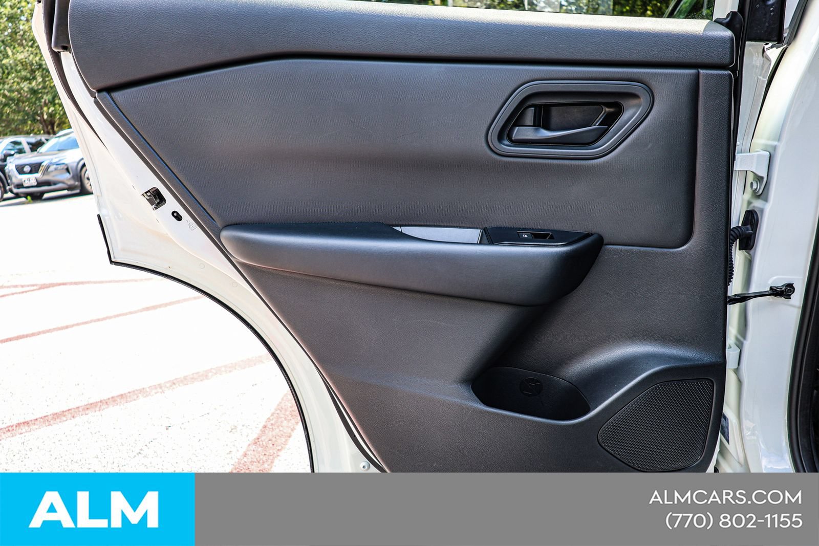 Used 2024 Nissan Rogue S FWD image 41