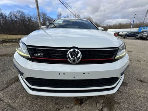Used 2017 Volkswagen Jetta GLI image 34