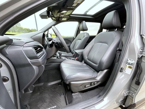 Used 2025 Subaru Forester Limited AWD/4WD image 11