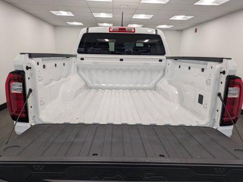 Used 2024 GMC Canyon Elevation image 24