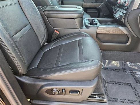 Used 2020 GMC Sierra 2500 Denali w/ Denali Ultimate Package image 21