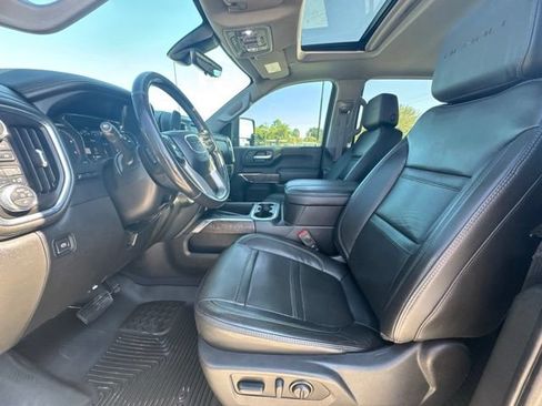 Used 2023 GMC Sierra 3500 Denali w/ Denali Ultimate Package AWD/4WD image 2